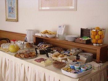 Hotel Delfina Сінья Екстер'єр фото